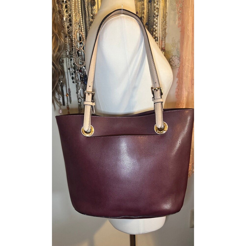 Michael Kors Jet Set Tote